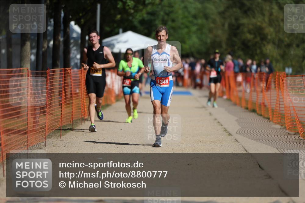 07.09.2025 - 19. Norderstedt Triathlon Michael Strokosch http://msf.ph/oto/8800777 07.09.2025 12:01:22 Laufen 770, 1208, 1348 meine-sportfotos.de
