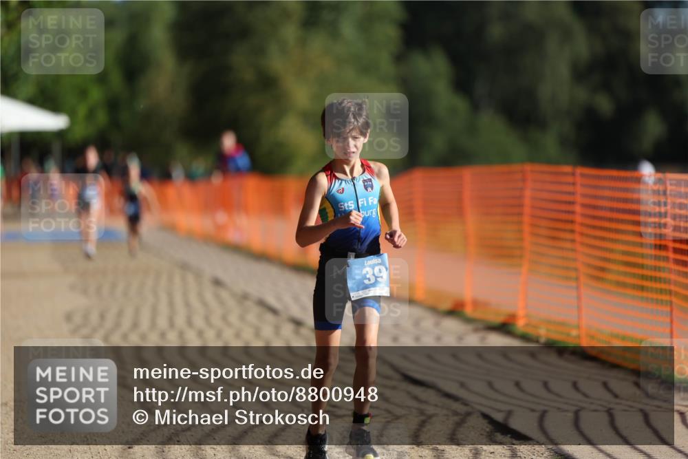 07.09.2025 - 19. Norderstedt Triathlon Michael Strokosch http://msf.ph/oto/8800948 07.09.2025 09:15:02 Laufen 34, 39 meine-sportfotos.de