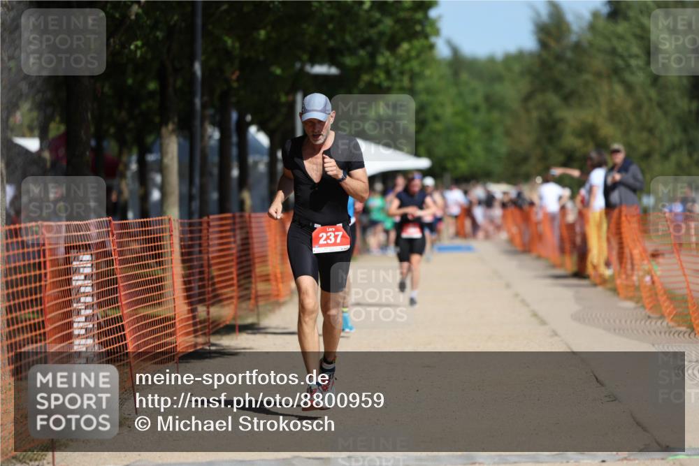 07.09.2025 - 19. Norderstedt Triathlon Michael Strokosch http://msf.ph/oto/8800959 07.09.2025 12:31:17 Laufen 215, 237, 1361 meine-sportfotos.de