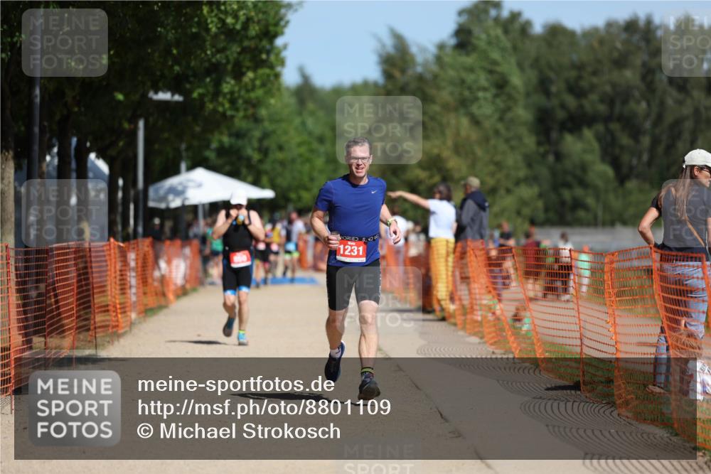 07.09.2025 - 19. Norderstedt Triathlon Michael Strokosch http://msf.ph/oto/8801109 07.09.2025 12:31:27 Laufen 850, 1231, 1361 meine-sportfotos.de