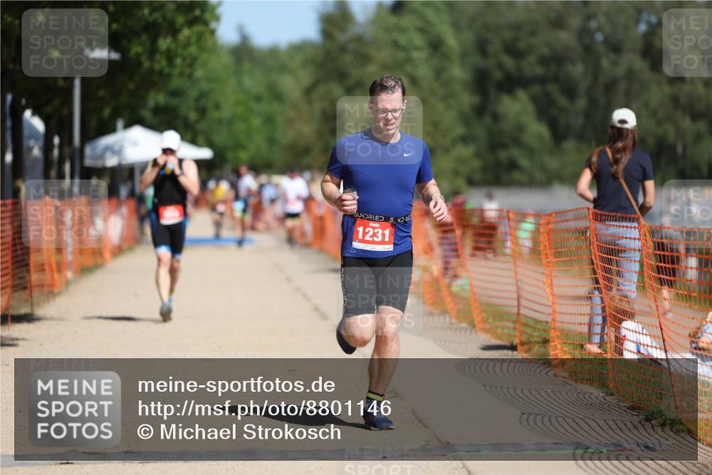 07.09.2025 - 19. Norderstedt Triathlon Michael Strokosch http://msf.ph/oto/8801146 07.09.2025 12:31:28 Laufen 850, 1231, 1361 meine-sportfotos.de