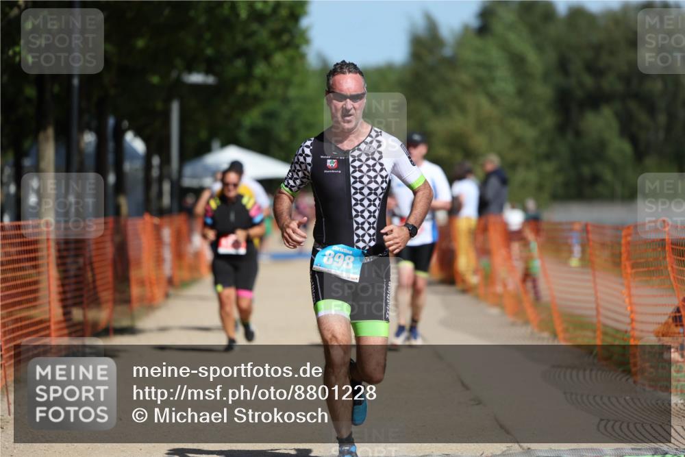 07.09.2025 - 19. Norderstedt Triathlon Michael Strokosch http://msf.ph/oto/8801228 07.09.2025 12:31:45 Laufen 168, 795, 898, 1282, 1315 meine-sportfotos.de