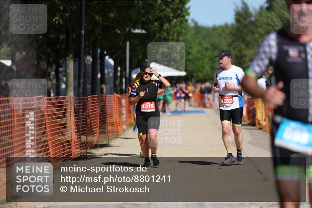 07.09.2025 - 19. Norderstedt Triathlon Michael Strokosch http://msf.ph/oto/8801241 07.09.2025 12:31:46 Laufen 168, 795, 898, 1282, 1315 meine-sportfotos.de