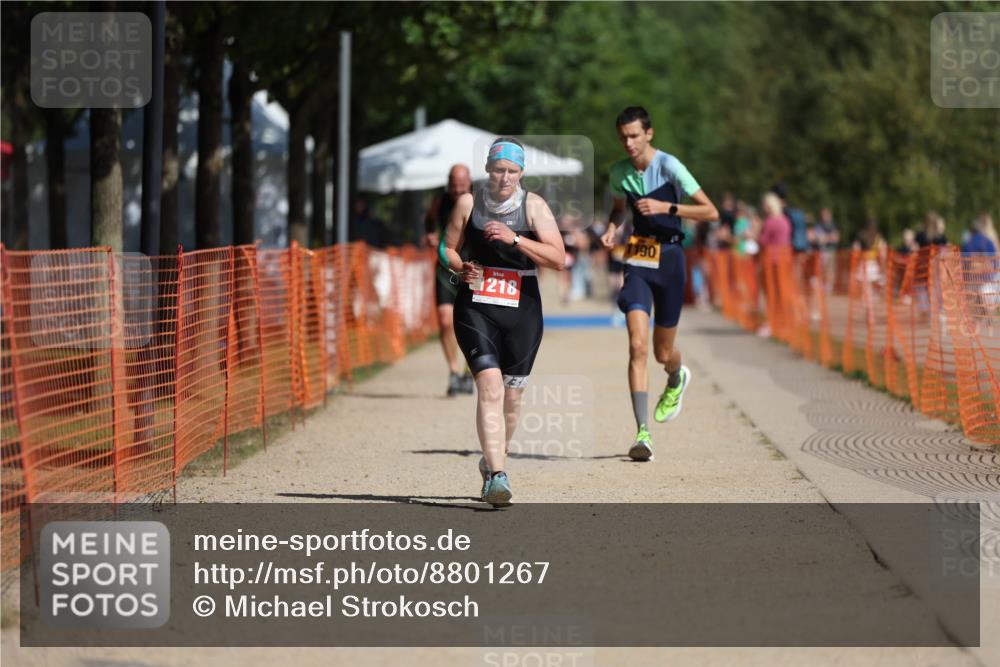 07.09.2025 - 19. Norderstedt Triathlon Michael Strokosch http://msf.ph/oto/8801267 07.09.2025 12:02:11 Laufen 1190, 1218 meine-sportfotos.de