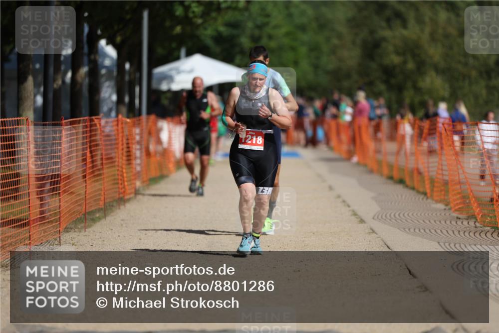 07.09.2025 - 19. Norderstedt Triathlon Michael Strokosch http://msf.ph/oto/8801286 07.09.2025 12:02:12 Laufen 1190, 1218 meine-sportfotos.de