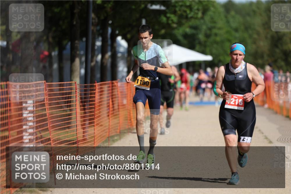 07.09.2025 - 19. Norderstedt Triathlon Michael Strokosch http://msf.ph/oto/8801314 07.09.2025 12:02:13 Laufen 1190, 1217, 1218 meine-sportfotos.de