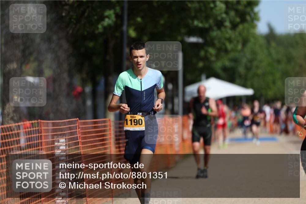 07.09.2025 - 19. Norderstedt Triathlon Michael Strokosch http://msf.ph/oto/8801351 07.09.2025 12:02:14 Laufen 1190, 1217, 1218 meine-sportfotos.de