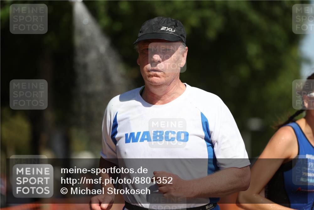 07.09.2025 - 19. Norderstedt Triathlon Michael Strokosch http://msf.ph/oto/8801352 07.09.2025 12:31:54 Laufen 168, 795, 1282 meine-sportfotos.de