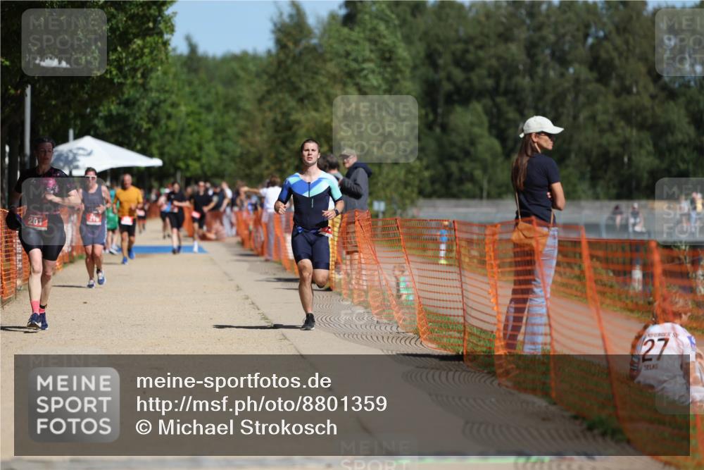 07.09.2025 - 19. Norderstedt Triathlon Michael Strokosch http://msf.ph/oto/8801359 07.09.2025 12:32:02 Laufen 201, 741 meine-sportfotos.de