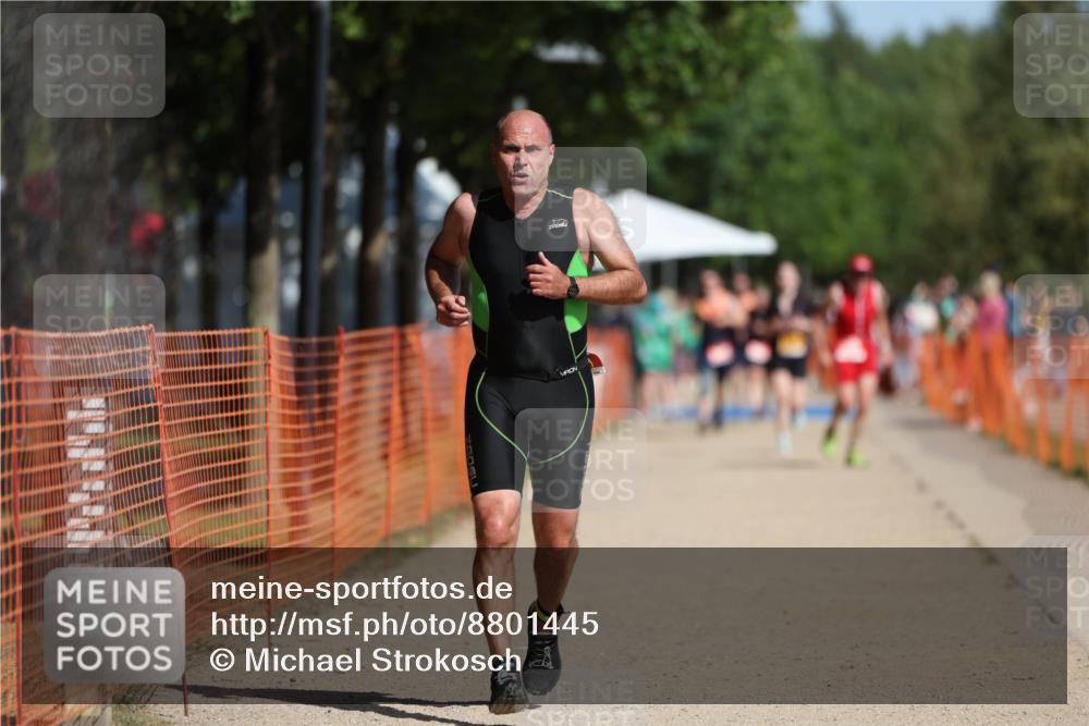 07.09.2025 - 19. Norderstedt Triathlon Michael Strokosch http://msf.ph/oto/8801445 07.09.2025 12:02:19 Laufen 1190, 1217, 1218 meine-sportfotos.de