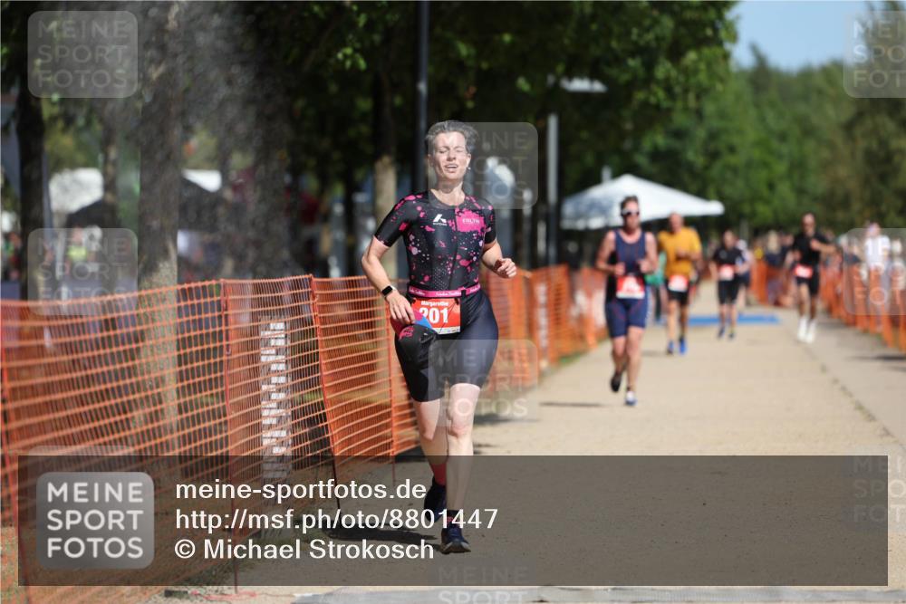 07.09.2025 - 19. Norderstedt Triathlon Michael Strokosch http://msf.ph/oto/8801447 07.09.2025 12:32:06 Laufen 201, 216, 741 meine-sportfotos.de