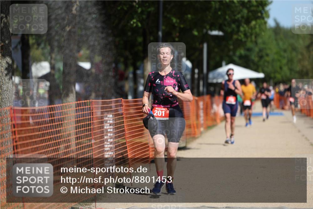 07.09.2025 - 19. Norderstedt Triathlon Michael Strokosch http://msf.ph/oto/8801453 07.09.2025 12:32:06 Laufen 201, 216, 741 meine-sportfotos.de