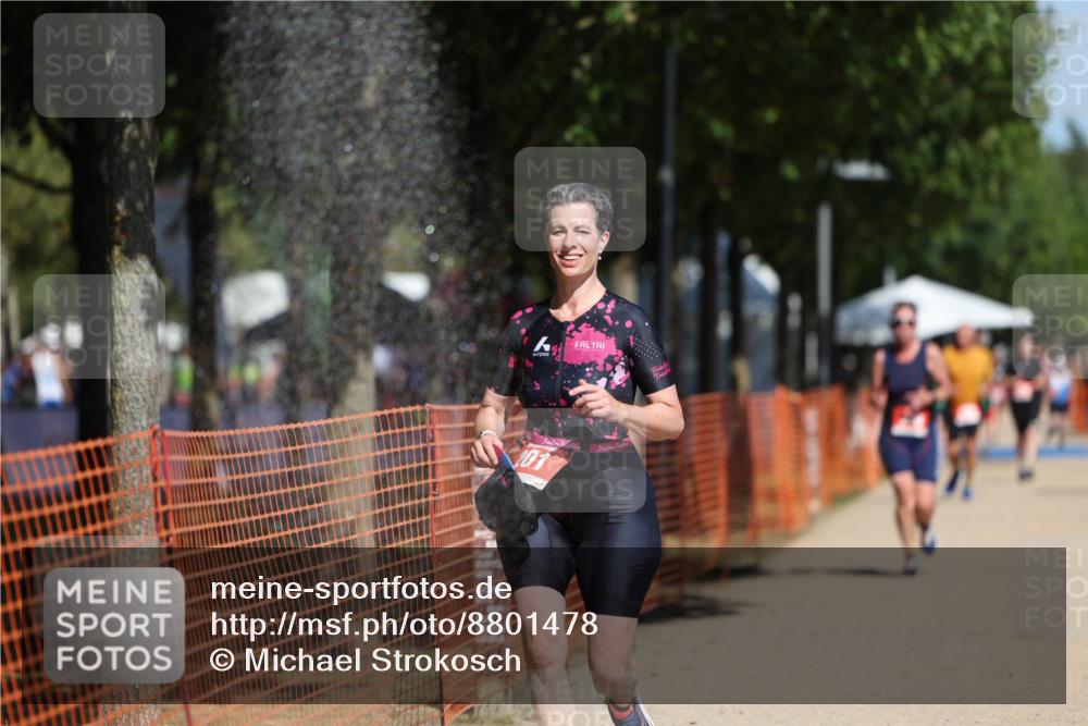 07.09.2025 - 19. Norderstedt Triathlon Michael Strokosch http://msf.ph/oto/8801478 07.09.2025 12:32:07 Laufen 201, 216, 741 meine-sportfotos.de