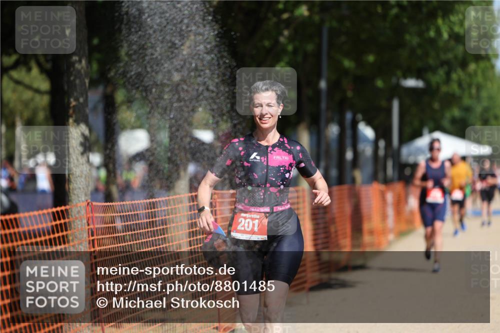 07.09.2025 - 19. Norderstedt Triathlon Michael Strokosch http://msf.ph/oto/8801485 07.09.2025 12:32:08 Laufen 201, 216, 741 meine-sportfotos.de