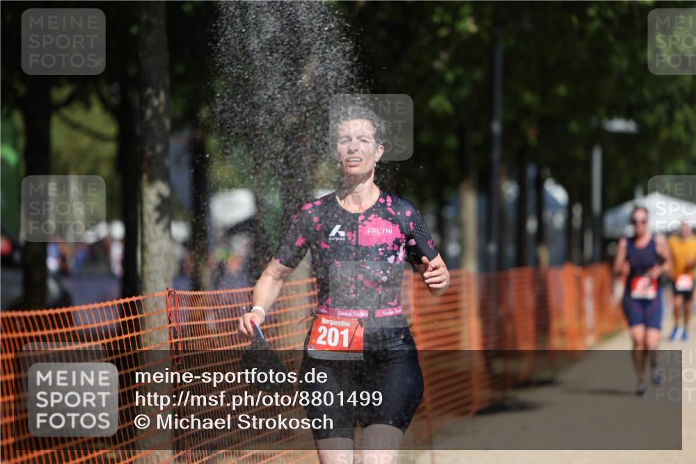 07.09.2025 - 19. Norderstedt Triathlon Michael Strokosch http://msf.ph/oto/8801499 07.09.2025 12:32:08 Laufen 201, 216, 741 meine-sportfotos.de