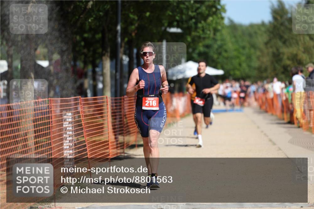 07.09.2025 - 19. Norderstedt Triathlon Michael Strokosch http://msf.ph/oto/8801563 07.09.2025 12:32:12 Laufen 164, 201, 216 meine-sportfotos.de