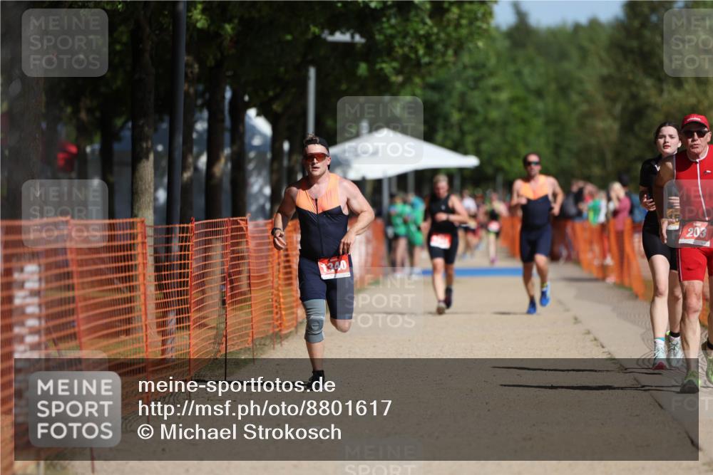 07.09.2025 - 19. Norderstedt Triathlon Michael Strokosch http://msf.ph/oto/8801617 07.09.2025 12:02:28 Laufen 203, 1159, 1340 meine-sportfotos.de