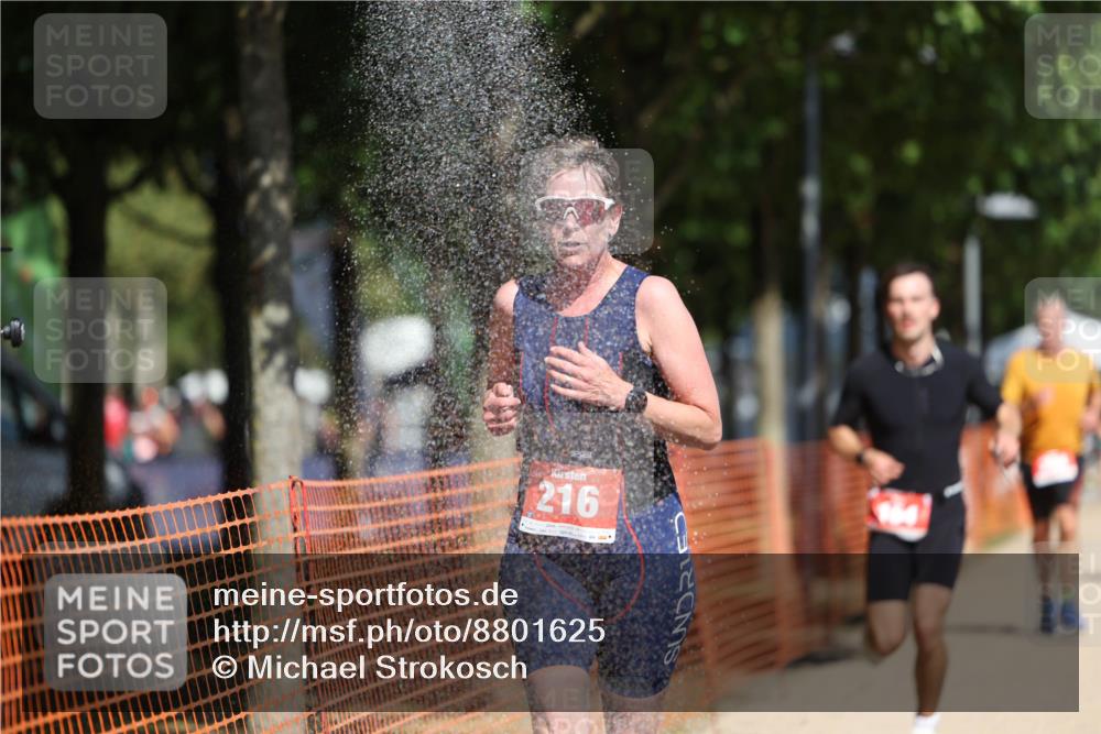 07.09.2025 - 19. Norderstedt Triathlon Michael Strokosch http://msf.ph/oto/8801625 07.09.2025 12:32:15 Laufen 164, 216, 234 meine-sportfotos.de