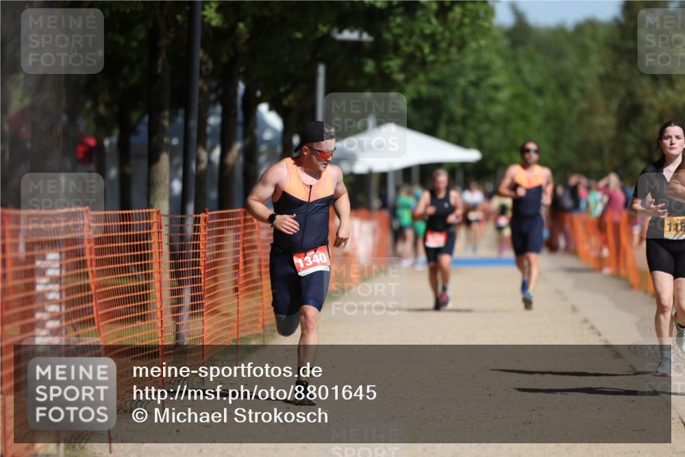 07.09.2025 - 19. Norderstedt Triathlon Michael Strokosch http://msf.ph/oto/8801645 07.09.2025 12:02:29 Laufen 203, 1159, 1340, 1365 meine-sportfotos.de