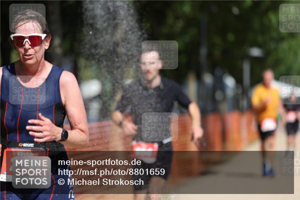 07.09.2025 - 19. Norderstedt Triathlon Michael Strokosch http://msf.ph/oto/8801659 07.09.2025 12:32:16 Laufen 164, 216, 234, 1349 meine-sportfotos.de