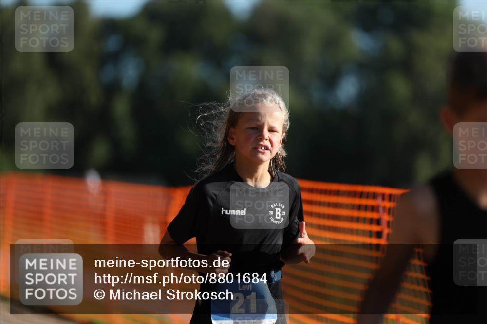 07.09.2025 - 19. Norderstedt Triathlon Michael Strokosch http://msf.ph/oto/8801684 07.09.2025 09:15:56 Laufen 21, 26 meine-sportfotos.de