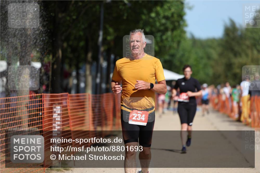 07.09.2025 - 19. Norderstedt Triathlon Michael Strokosch http://msf.ph/oto/8801693 07.09.2025 12:32:20 Laufen 164, 234, 1349 meine-sportfotos.de