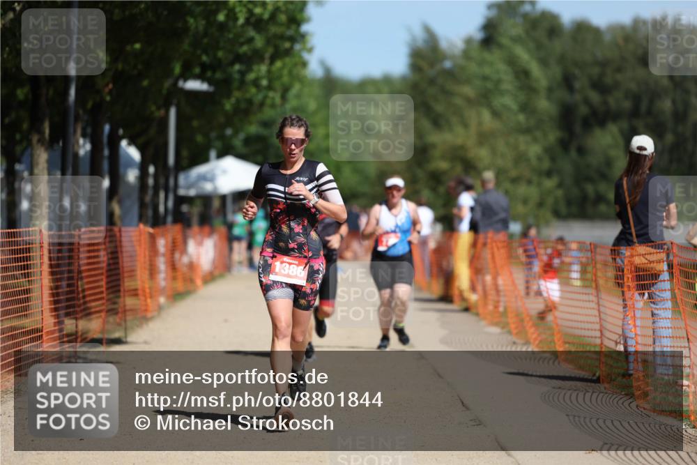 07.09.2025 - 19. Norderstedt Triathlon Michael Strokosch http://msf.ph/oto/8801844 07.09.2025 12:32:31 Laufen 779, 1370, 1386 meine-sportfotos.de