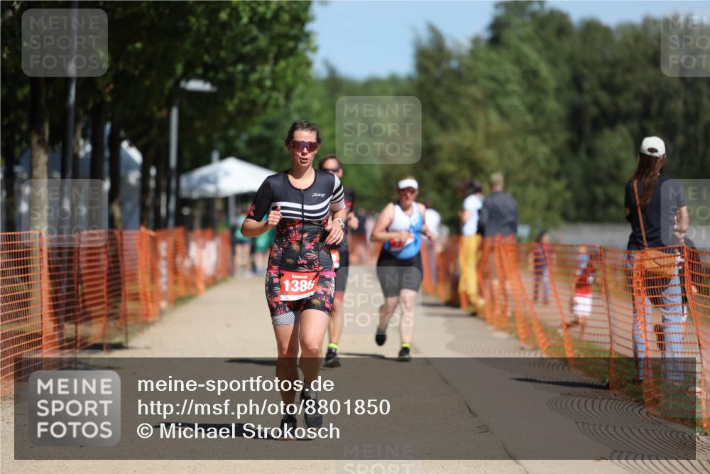 07.09.2025 - 19. Norderstedt Triathlon Michael Strokosch http://msf.ph/oto/8801850 07.09.2025 12:32:31 Laufen 779, 1370, 1386 meine-sportfotos.de