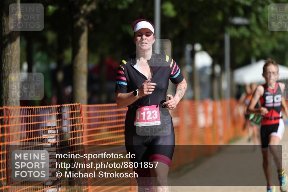 07.09.2025 - 19. Norderstedt Triathlon Michael Strokosch http://msf.ph/oto/8801857 07.09.2025 10:59:20 Laufen 64, 73, 83, 1123 meine-sportfotos.de