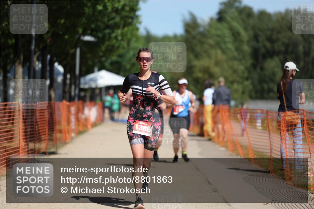 07.09.2025 - 19. Norderstedt Triathlon Michael Strokosch http://msf.ph/oto/8801863 07.09.2025 12:32:32 Laufen 779, 1370, 1386 meine-sportfotos.de