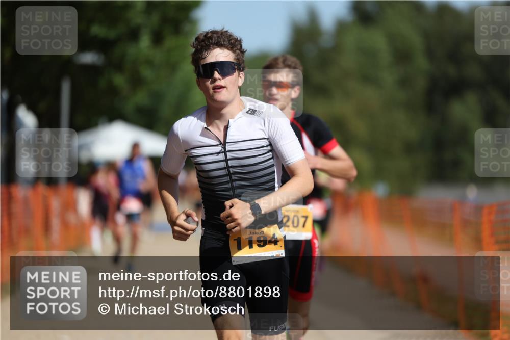 07.09.2025 - 19. Norderstedt Triathlon Michael Strokosch http://msf.ph/oto/8801898 07.09.2025 12:02:50 Laufen 775, 784, 1194, 1207 meine-sportfotos.de
