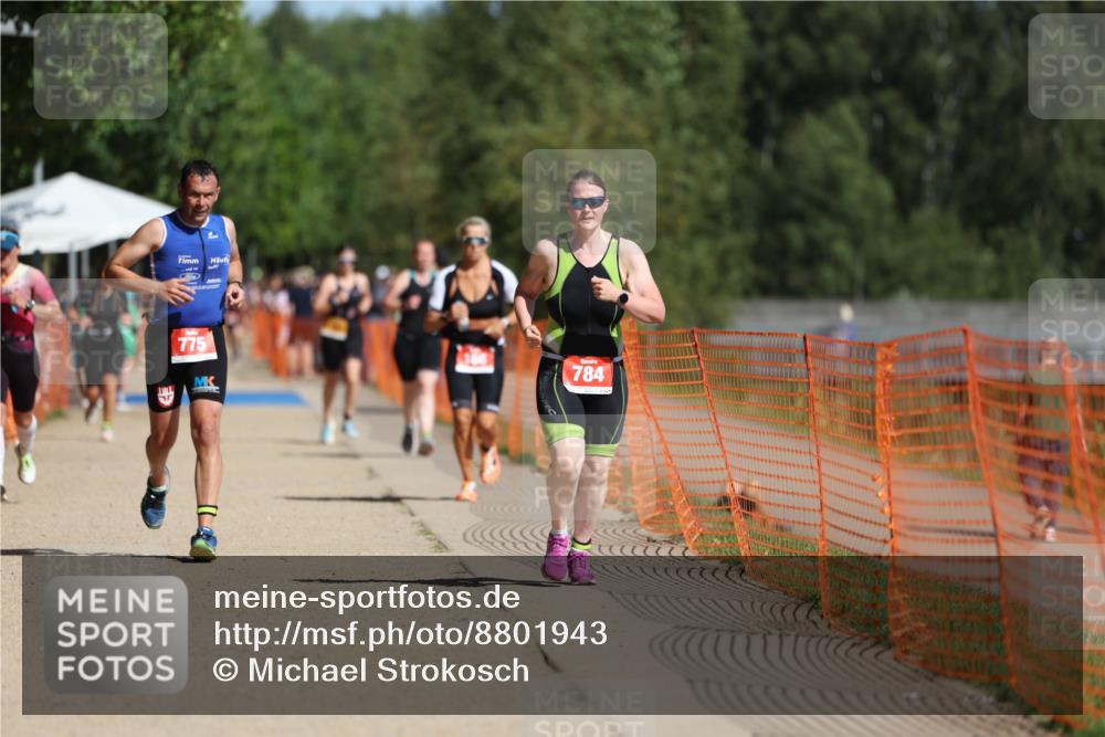 07.09.2025 - 19. Norderstedt Triathlon Michael Strokosch http://msf.ph/oto/8801943 07.09.2025 12:02:53 Laufen 186, 199, 775, 784, 1194, 1207 meine-sportfotos.de