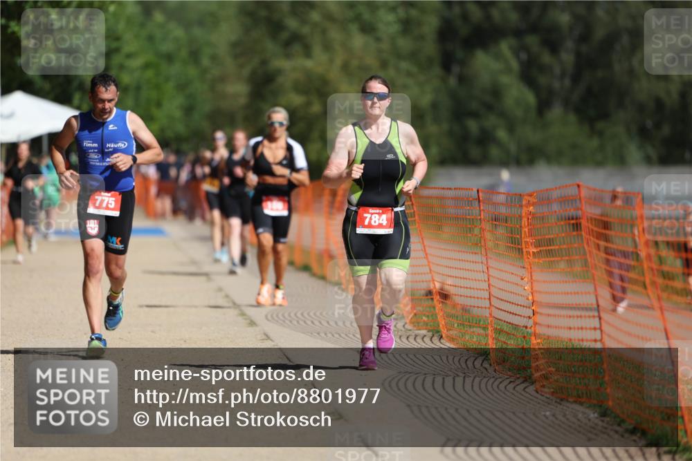 07.09.2025 - 19. Norderstedt Triathlon Michael Strokosch http://msf.ph/oto/8801977 07.09.2025 12:02:54 Laufen 186, 199, 775, 784, 1194, 1207 meine-sportfotos.de