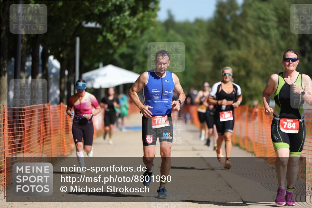 07.09.2025 - 19. Norderstedt Triathlon Michael Strokosch http://msf.ph/oto/8801990 07.09.2025 12:02:55 Laufen 186, 199, 775, 784, 1207 meine-sportfotos.de