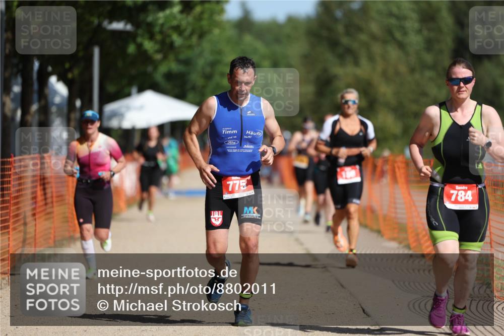 07.09.2025 - 19. Norderstedt Triathlon Michael Strokosch http://msf.ph/oto/8802011 07.09.2025 12:02:56 Laufen 186, 199, 775, 784 meine-sportfotos.de