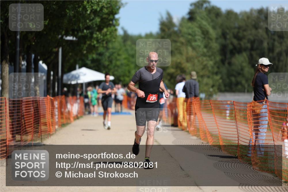 07.09.2025 - 19. Norderstedt Triathlon Michael Strokosch http://msf.ph/oto/8802081 07.09.2025 12:32:55 Laufen 728 meine-sportfotos.de