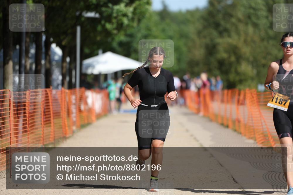 07.09.2025 - 19. Norderstedt Triathlon Michael Strokosch http://msf.ph/oto/8802196 07.09.2025 12:03:05 Laufen 186, 1187, 1313, 1394 meine-sportfotos.de