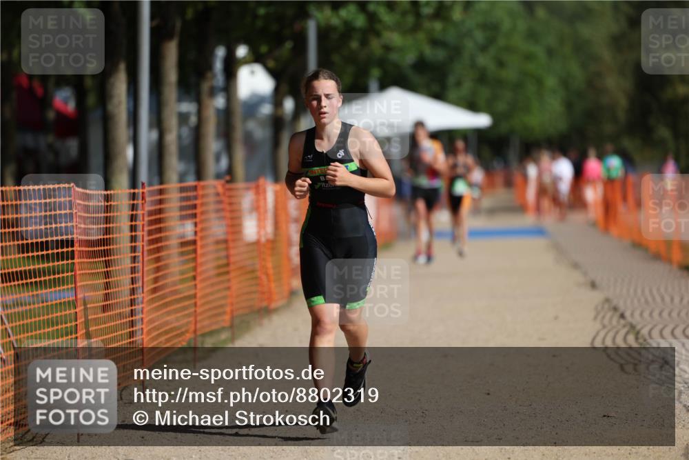 07.09.2025 - 19. Norderstedt Triathlon Michael Strokosch http://msf.ph/oto/8802319 07.09.2025 10:59:55 Laufen 61, 681, 683 meine-sportfotos.de