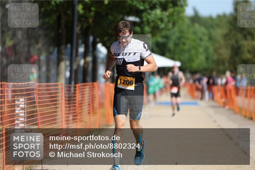 07.09.2025 - 19. Norderstedt Triathlon Michael Strokosch http://msf.ph/oto/8802324 07.09.2025 12:03:15 Laufen 1206 meine-sportfotos.de
