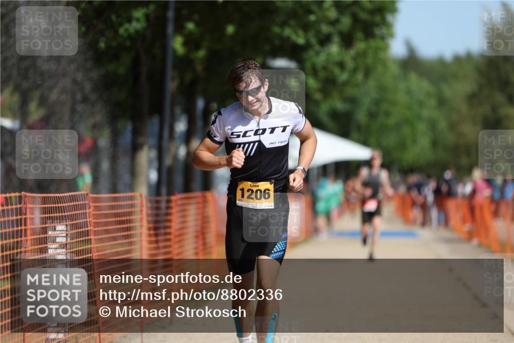 07.09.2025 - 19. Norderstedt Triathlon Michael Strokosch http://msf.ph/oto/8802336 07.09.2025 12:03:15 Laufen 1206 meine-sportfotos.de