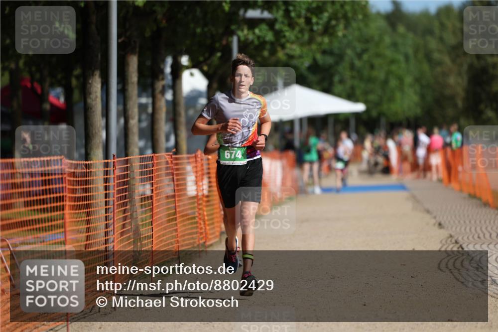 07.09.2025 - 19. Norderstedt Triathlon Michael Strokosch http://msf.ph/oto/8802429 07.09.2025 11:00:02 Laufen 91, 674, 683 meine-sportfotos.de