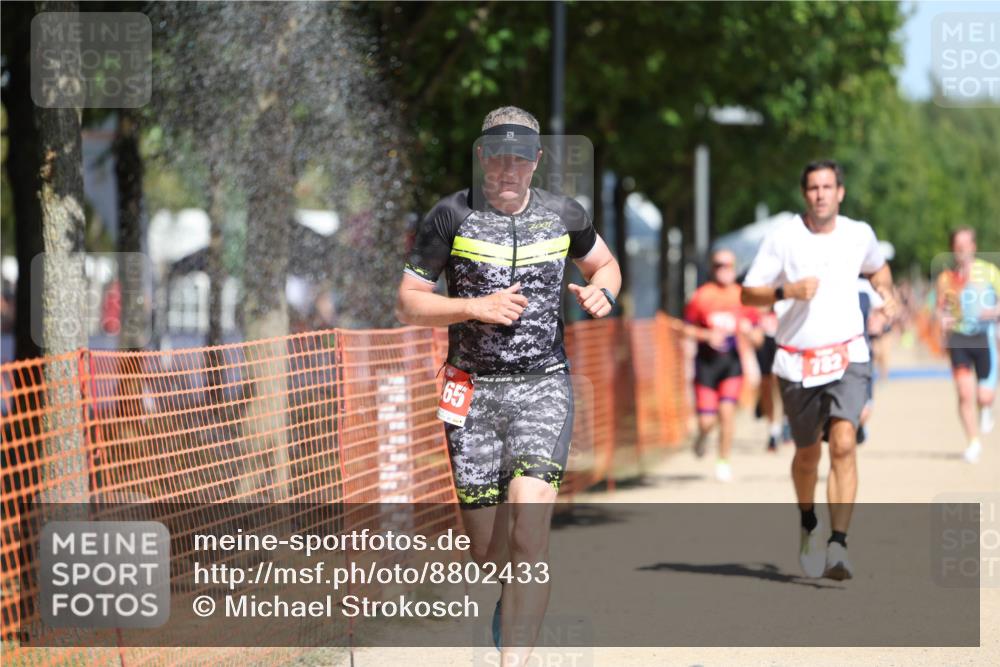 07.09.2025 - 19. Norderstedt Triathlon Michael Strokosch http://msf.ph/oto/8802433 07.09.2025 12:33:22 Laufen 191, 714, 782, 815, 1241, 1265, 1329 meine-sportfotos.de