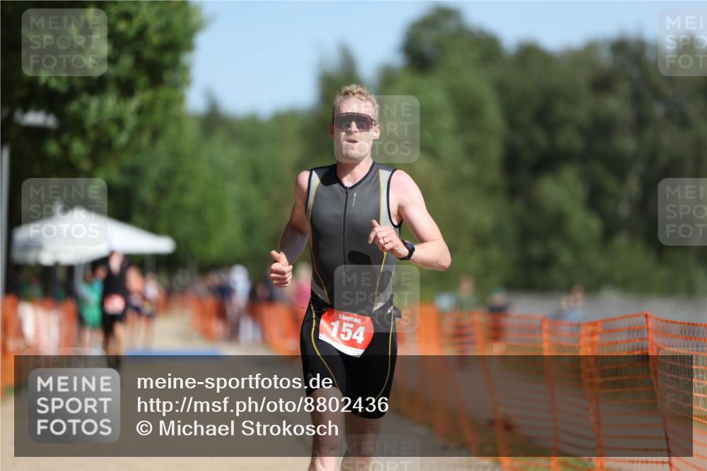 07.09.2025 - 19. Norderstedt Triathlon Michael Strokosch http://msf.ph/oto/8802436 07.09.2025 12:03:24 Laufen 154 meine-sportfotos.de