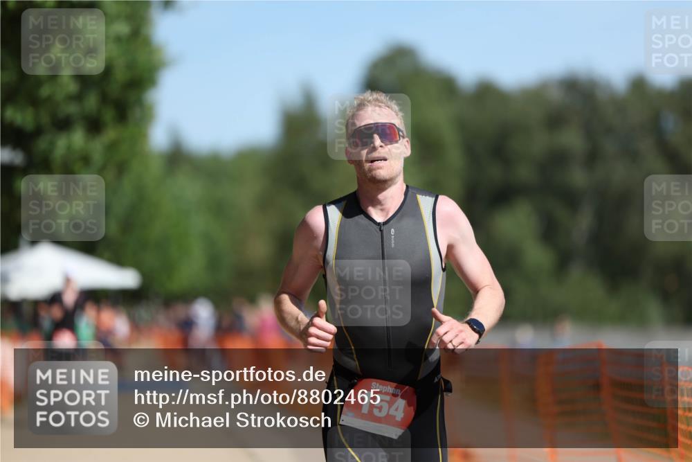 07.09.2025 - 19. Norderstedt Triathlon Michael Strokosch http://msf.ph/oto/8802465 07.09.2025 12:03:25 Laufen 154 meine-sportfotos.de