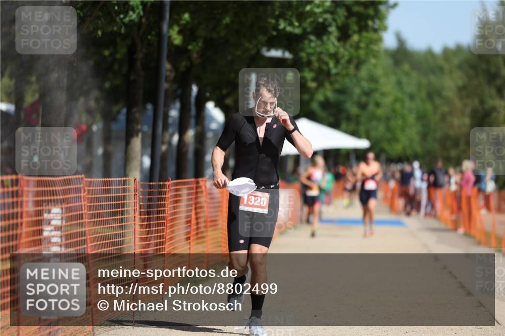 07.09.2025 - 19. Norderstedt Triathlon Michael Strokosch http://msf.ph/oto/8802499 07.09.2025 12:03:33 Laufen 1320 meine-sportfotos.de