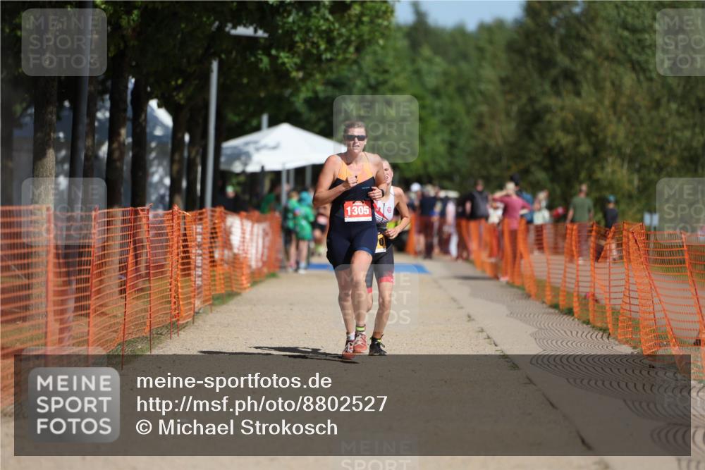 07.09.2025 - 19. Norderstedt Triathlon Michael Strokosch http://msf.ph/oto/8802527 07.09.2025 12:03:40 Laufen 1170, 1305, 1320 meine-sportfotos.de