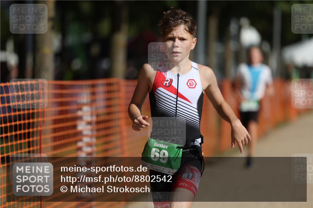 07.09.2025 - 19. Norderstedt Triathlon Michael Strokosch http://msf.ph/oto/8802542 07.09.2025 11:00:18 Laufen 69, 689 meine-sportfotos.de
