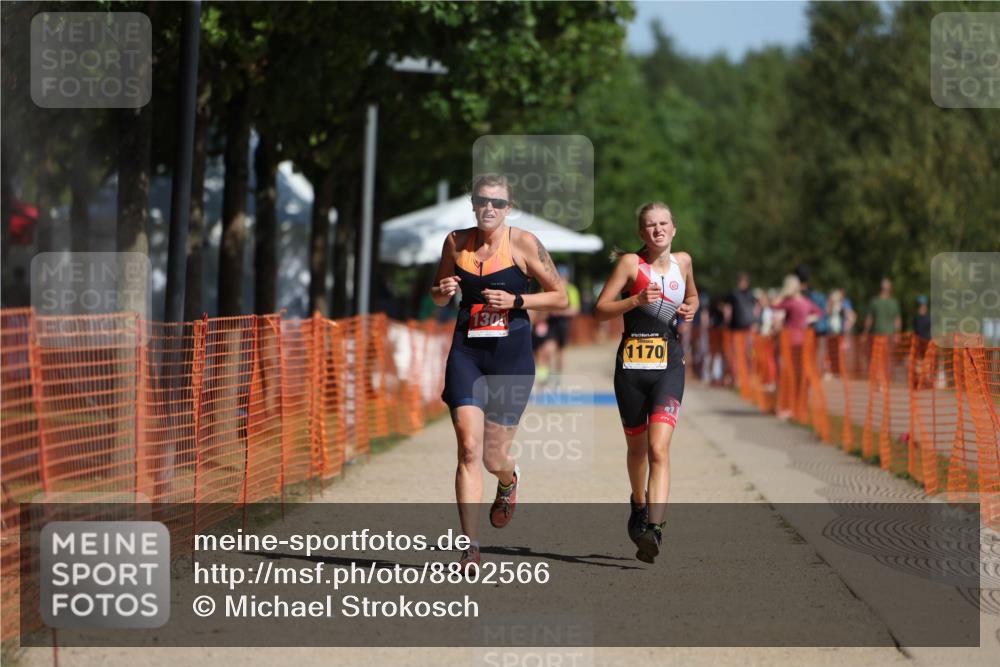 07.09.2025 - 19. Norderstedt Triathlon Michael Strokosch http://msf.ph/oto/8802566 07.09.2025 12:03:41 Laufen 1170, 1305 meine-sportfotos.de