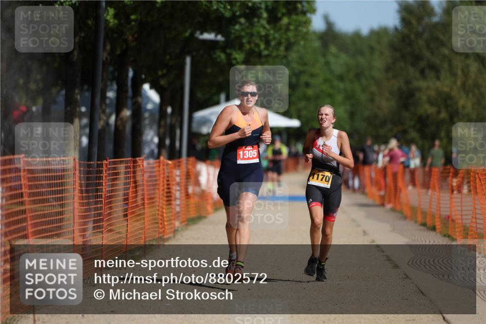 07.09.2025 - 19. Norderstedt Triathlon Michael Strokosch http://msf.ph/oto/8802572 07.09.2025 12:03:41 Laufen 1170, 1305 meine-sportfotos.de