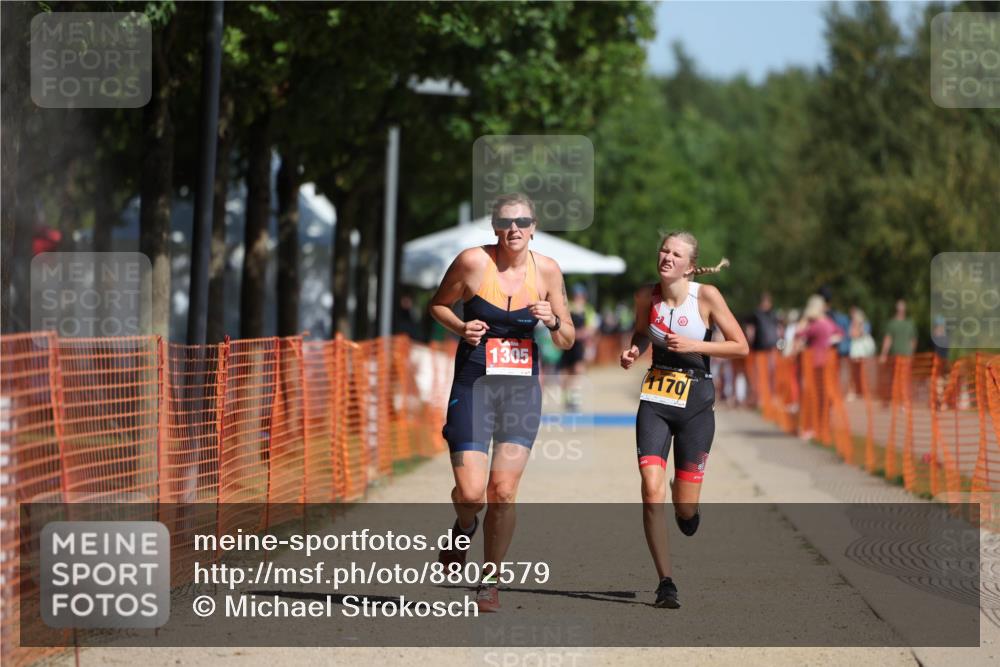07.09.2025 - 19. Norderstedt Triathlon Michael Strokosch http://msf.ph/oto/8802579 07.09.2025 12:03:42 Laufen 1170, 1305 meine-sportfotos.de